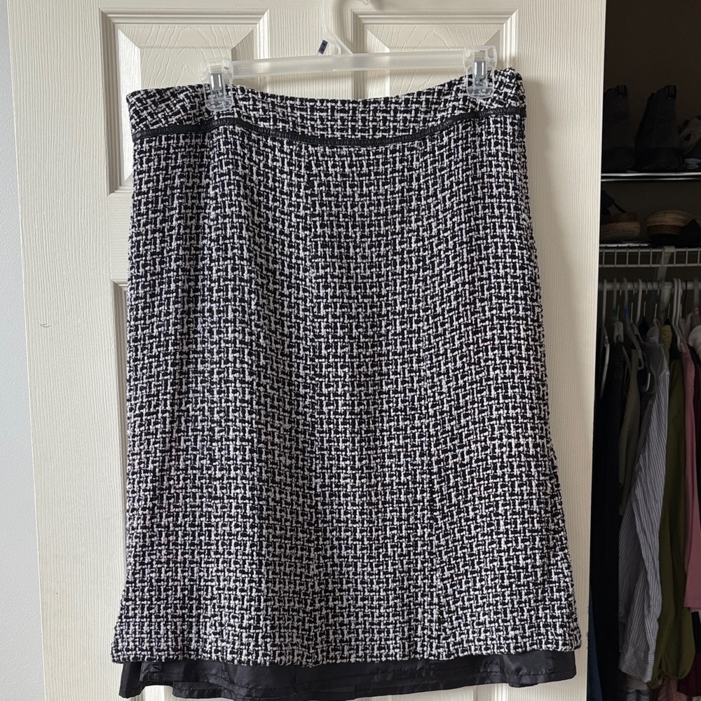 Pendleton Black and White Textured Pencil Skirt